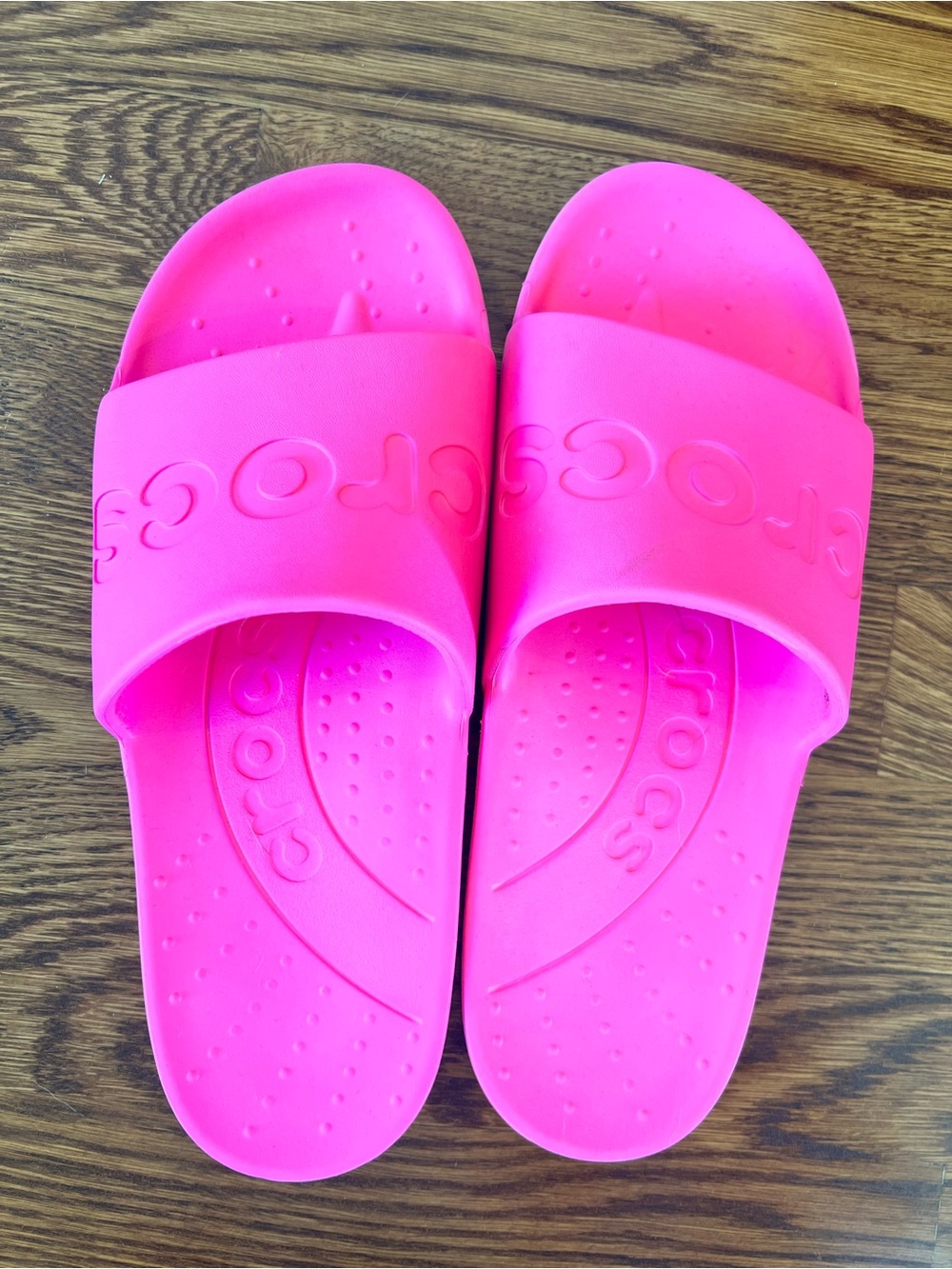 CROCS Women’s Slide Sandals - Neon Pink